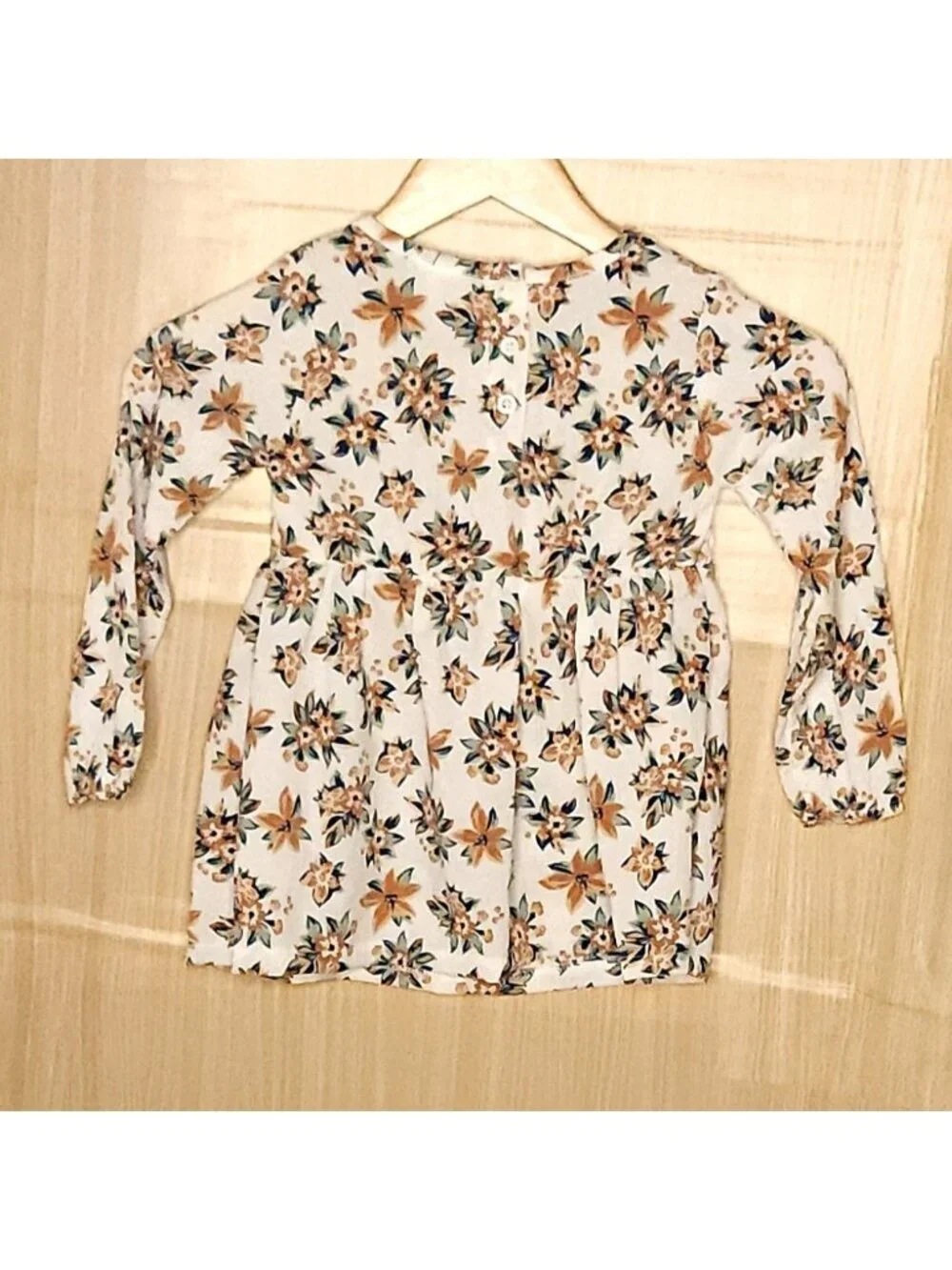 Daisy Fuentes Girl's Gauzy Cream Floral Tunic 5